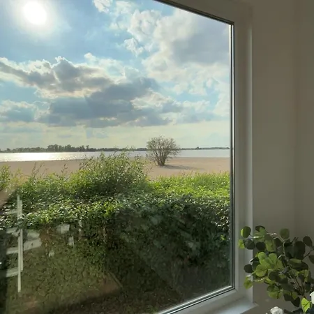 Tiny House Direkt Am Weserstrand Sandstedt